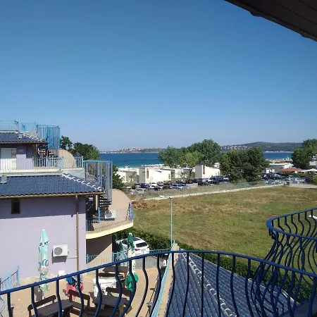 градина - Garden *